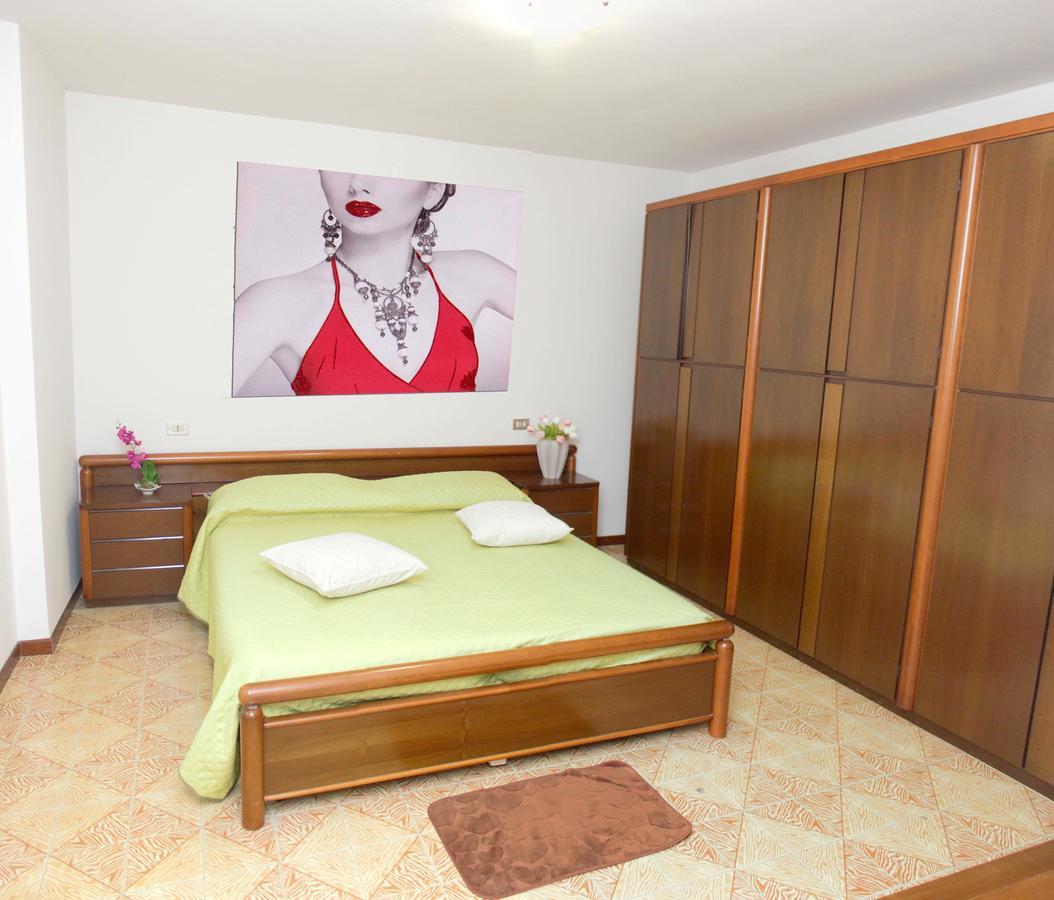 Casa Madali' - Nel Borgo Apartment Marone Ngoại thất bức ảnh