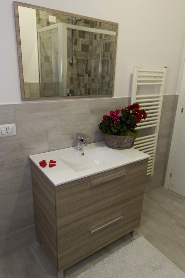 Casa Madali' - Nel Borgo Apartment Marone Ngoại thất bức ảnh
